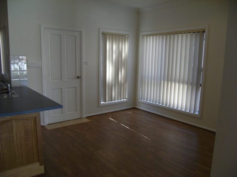 6/8 Mackie Street, Coniston NSW 2500