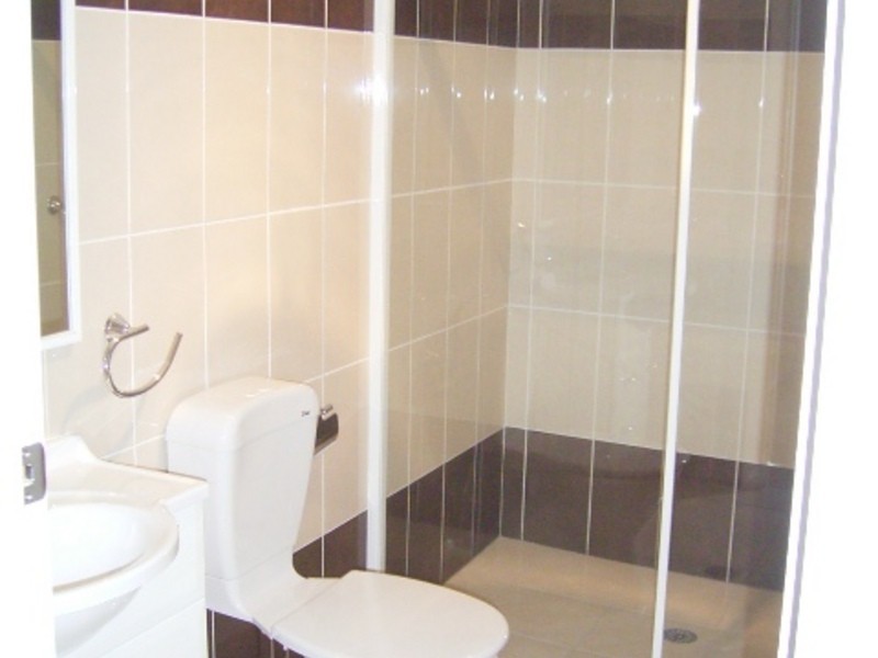 6/8 Mackie Street, Coniston NSW 2500