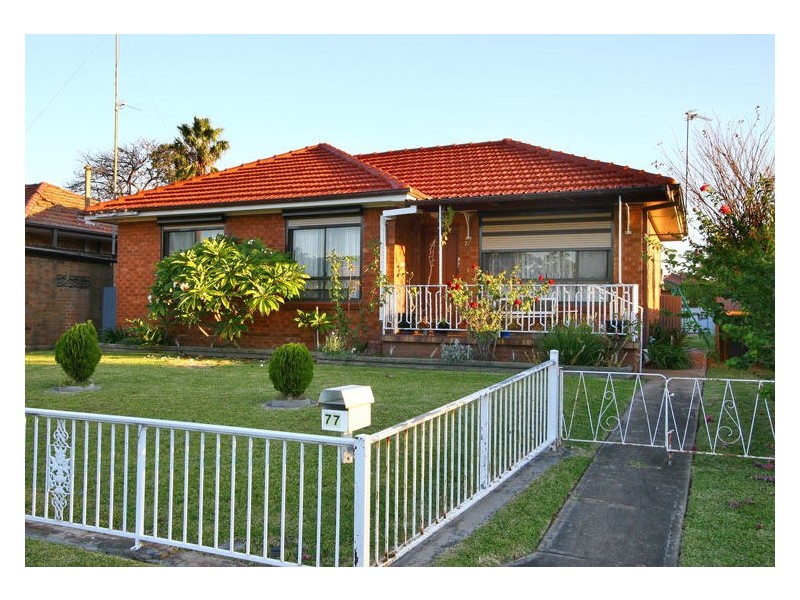 77 Byamee Street, Dapto NSW 2530