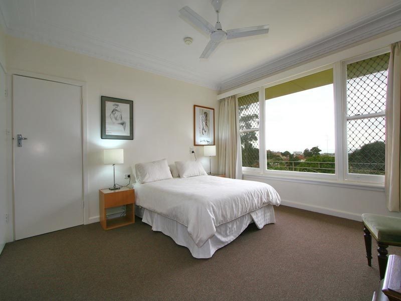 28 McKenzie Ave, Wollongong NSW 2500