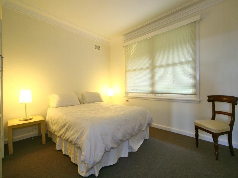 28 McKenzie Ave, Wollongong NSW 2500