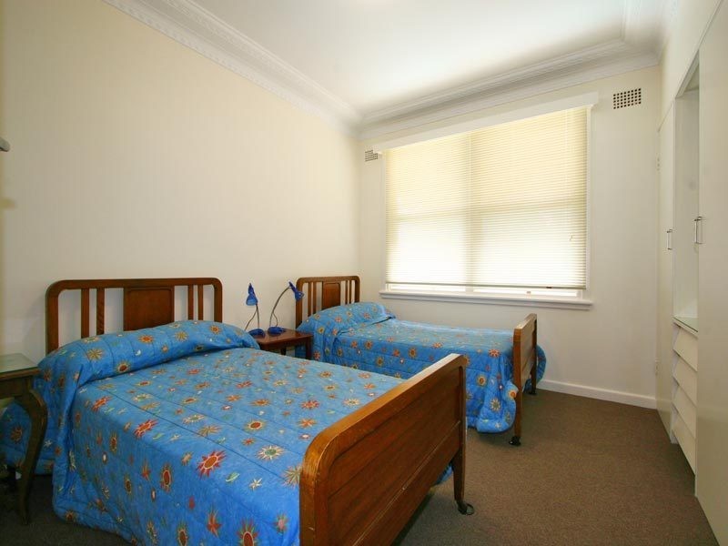 28 McKenzie Ave, Wollongong NSW 2500