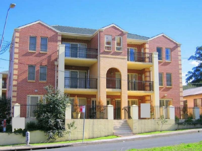 18/12-14 Gladstone Avenue, Wollongong NSW 2500