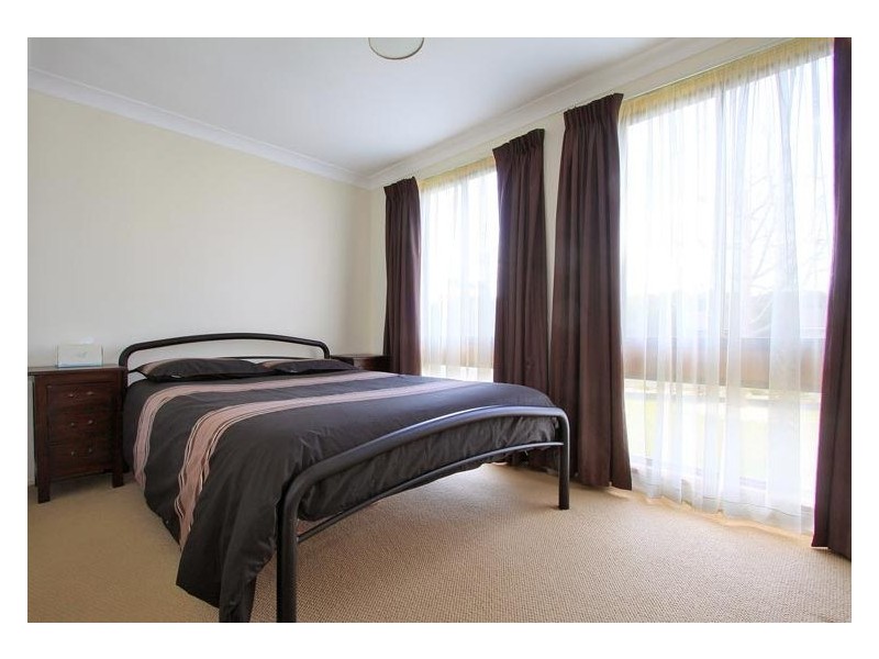 10 Penrose Drive, Dapto NSW 2530