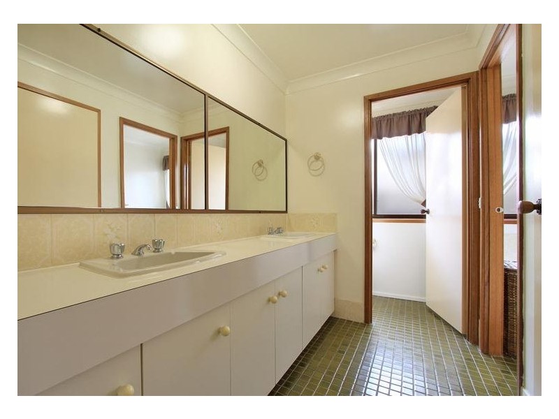 10 Penrose Drive, Dapto NSW 2530