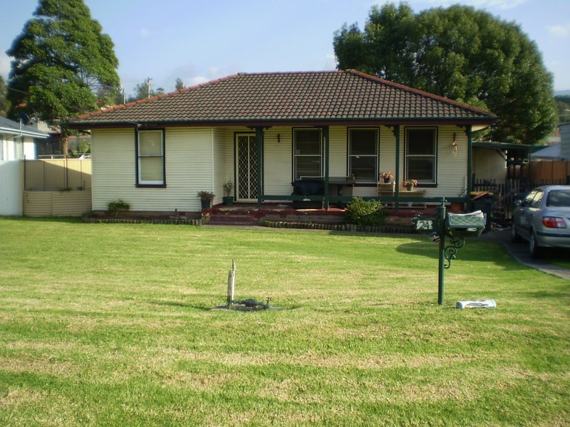 24 Bangaroo Avenue, Dapto NSW 2530