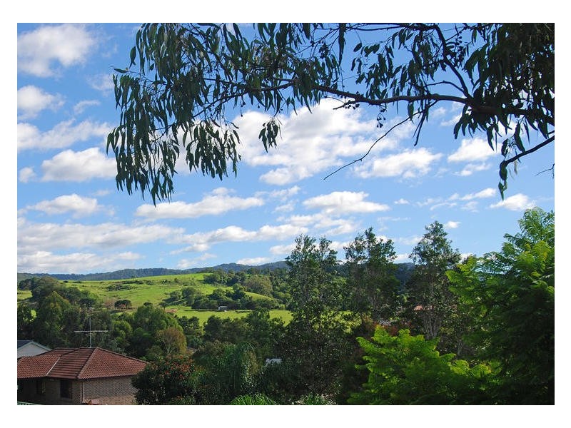 29 Plumwood Crescent, Cordeaux Heights NSW 2526