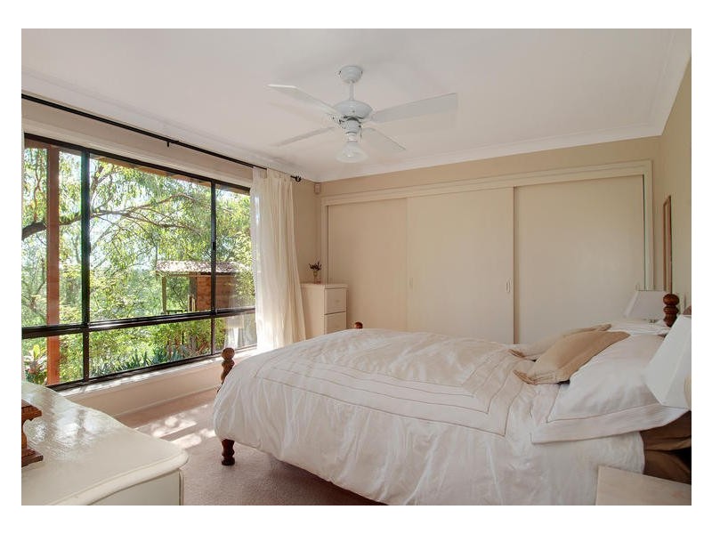 29 Plumwood Crescent, Cordeaux Heights NSW 2526
