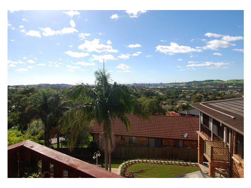 29 Plumwood Crescent, Cordeaux Heights NSW 2526
