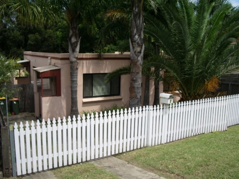 1&2/151 Gladstone Ave, Mount Saint Thomas NSW 2500