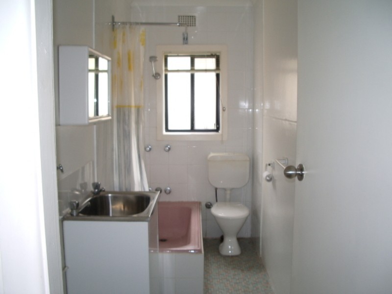 1&2/151 Gladstone Ave, Mount Saint Thomas NSW 2500