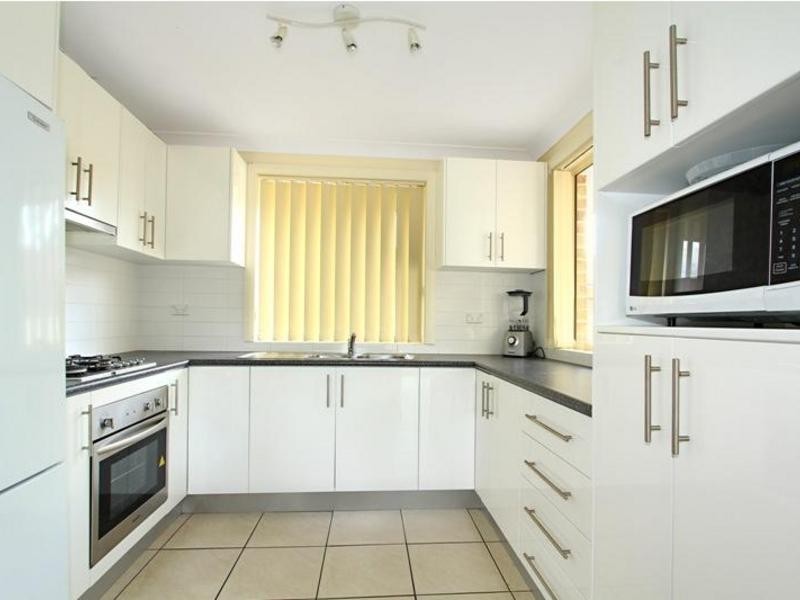 1/5 Dawson Street, Balgownie NSW 2519