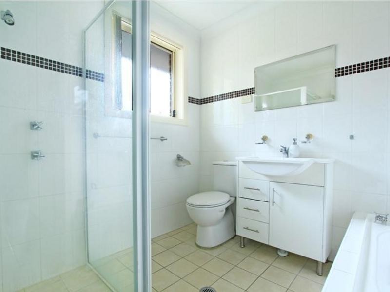 1/5 Dawson Street, Balgownie NSW 2519