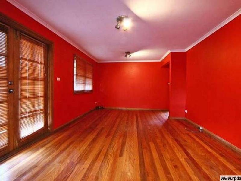 77 Waples Road, Farmborough Heights NSW 2526