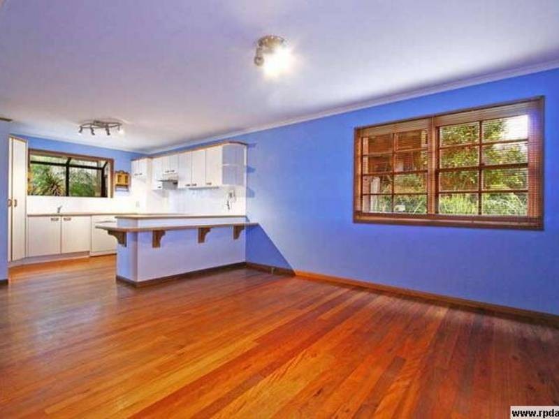 77 Waples Road, Farmborough Heights NSW 2526