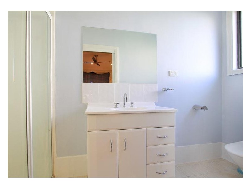 73 Albert Street, Unanderra NSW 2526