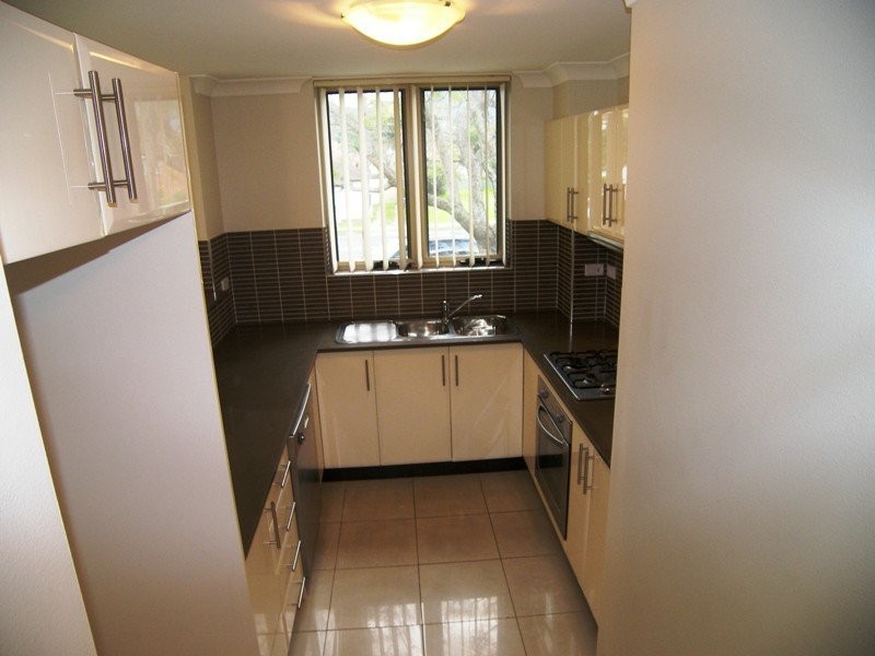 13/5-7 Princes Highway, Figtree NSW 2525