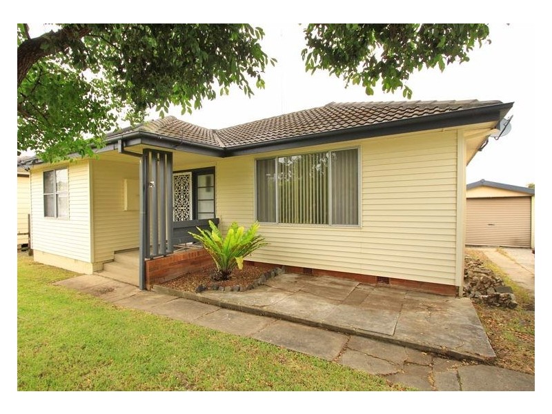 295 Northcliffe Drive, Berkeley NSW 2506