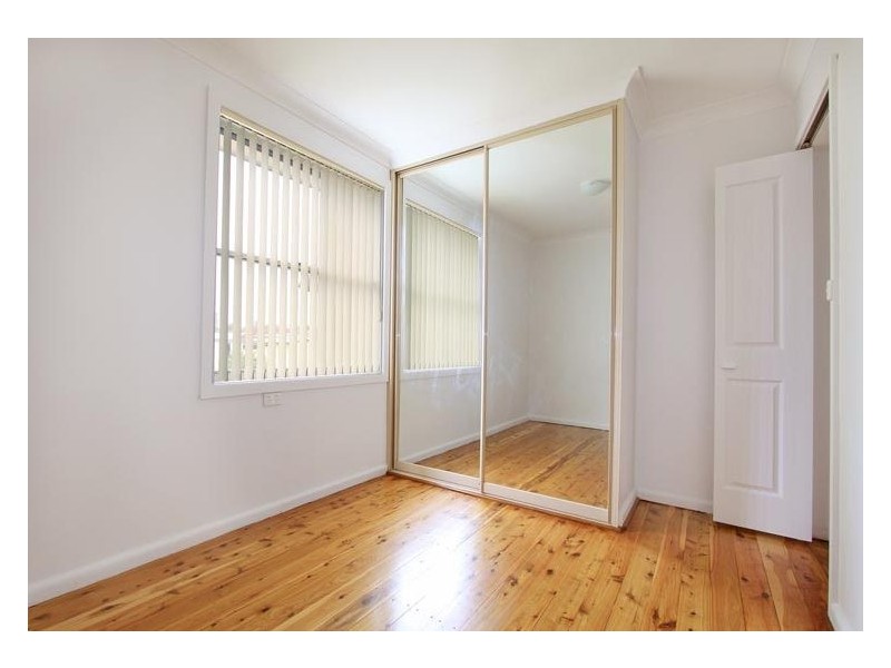 295 Northcliffe Drive, Berkeley NSW 2506