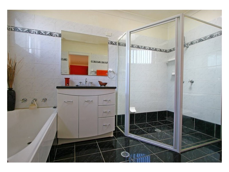 7 Stringybark Place, Albion Park Rail NSW 2527