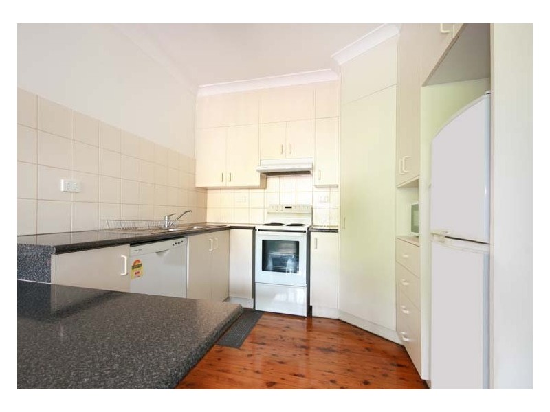 2/10 Macquarie Street, Wollongong NSW 2500