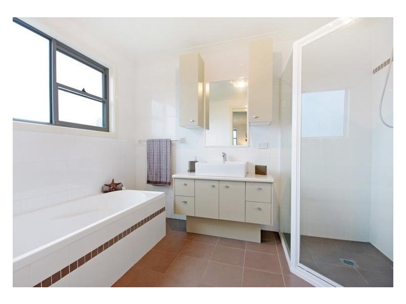 130b Farmborough Road, Farmborough Heights NSW 2526