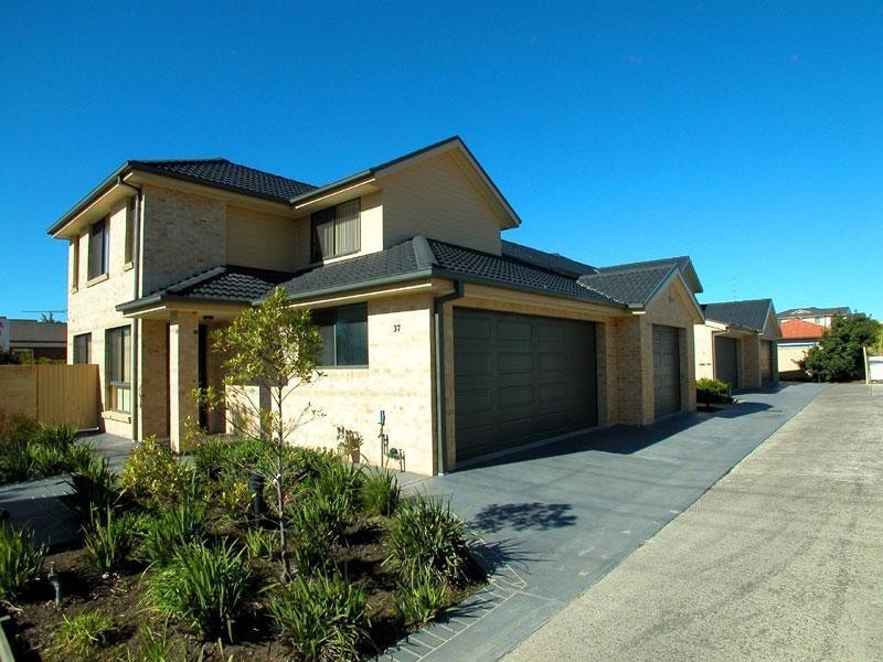 2/37 Smith, Fairy Meadow NSW 2519