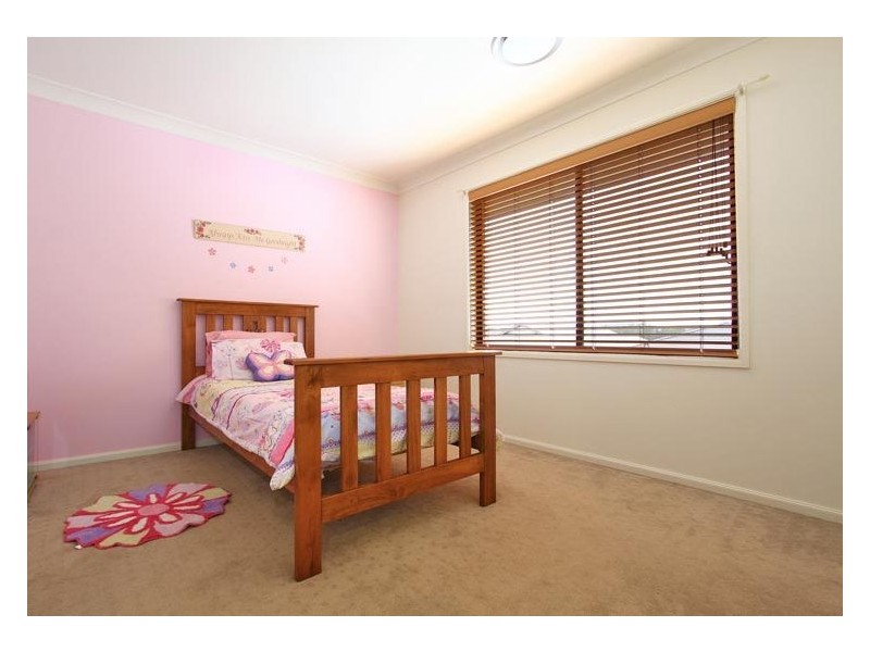 5 Waterview Ave, Haywards Bay NSW 2530
