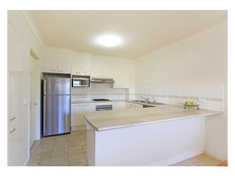 6/4A Tallegalla Street, Unanderra NSW 2526
