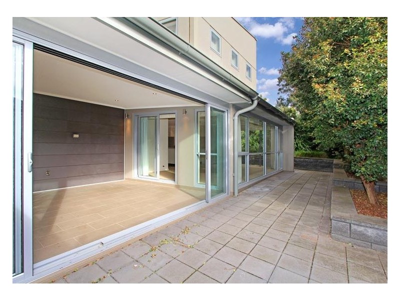 3/12 Mackie Street, Coniston NSW 2500