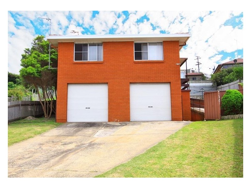 3 Moore Place, Warrawong NSW 2502