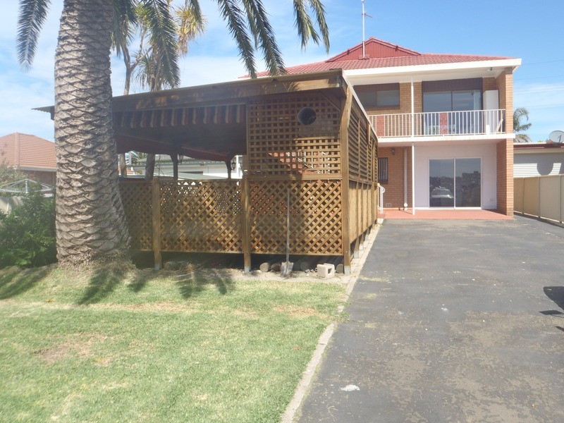80 Lakeview Parade, Primbee NSW 2502