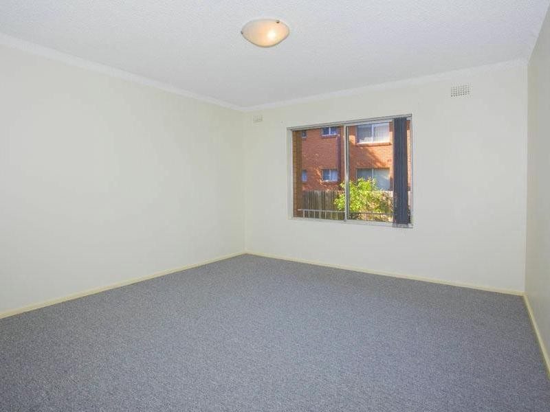 5/8 Peterborough Avenue, Warilla NSW 2528
