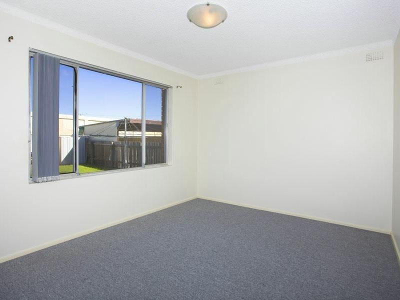 5/8 Peterborough Avenue, Warilla NSW 2528