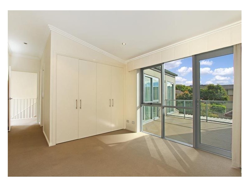 3/12 Mackie Street, Coniston NSW 2500