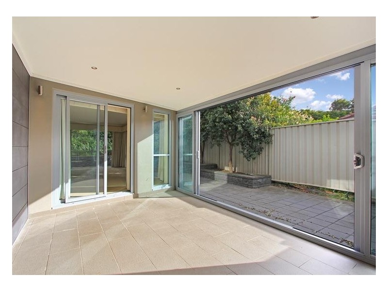 3/12 Mackie Street, Coniston NSW 2500