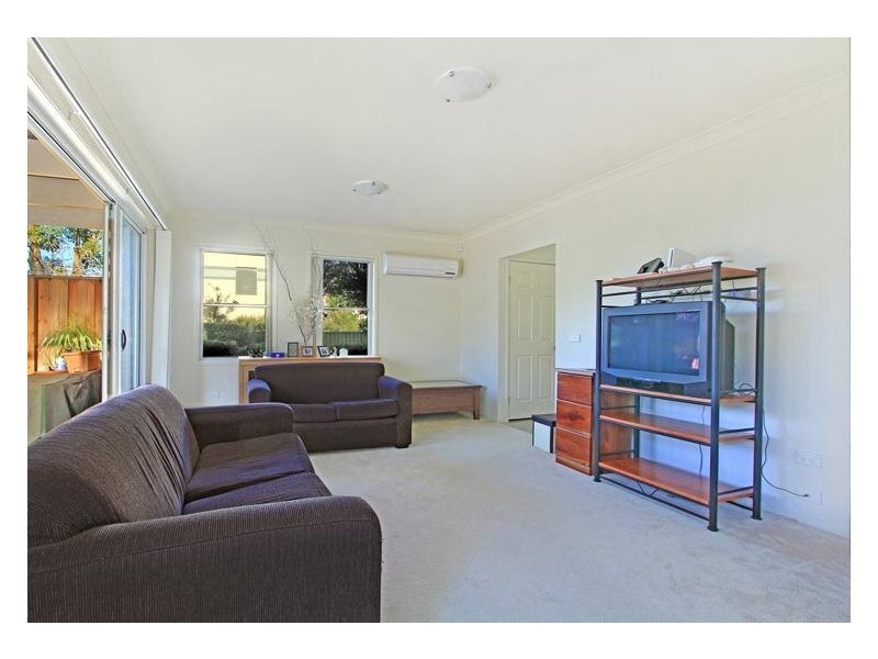 6/4a Tallegalla Street, Unanderra NSW 2526