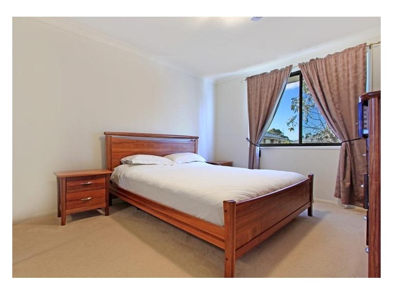 6/4a Tallegalla Street, Unanderra NSW 2526