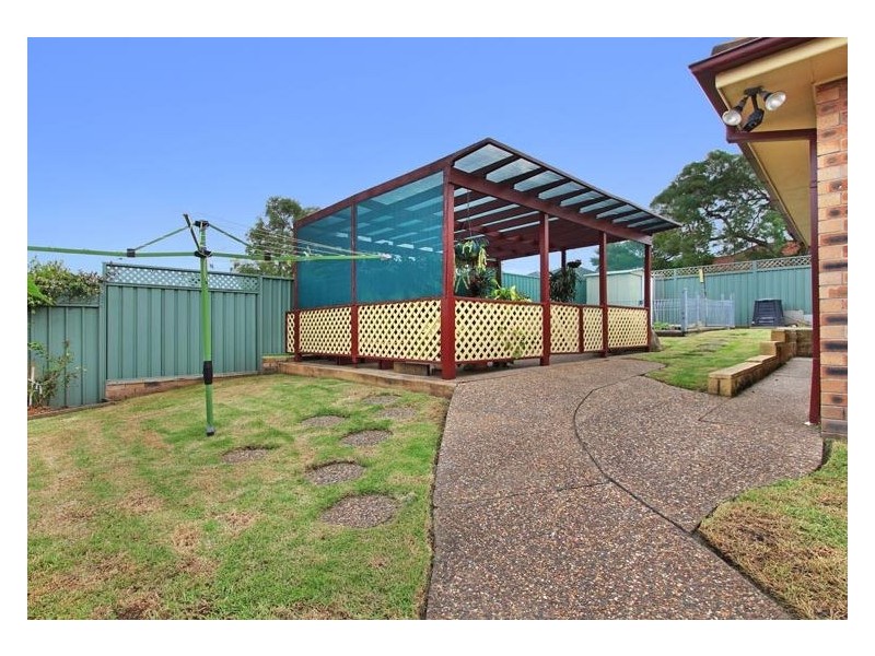 176 Northcliffe Drive, Warrawong NSW 2502