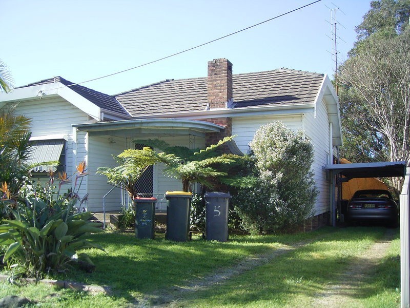 5 Crawford Ave, Gwynneville NSW 2500