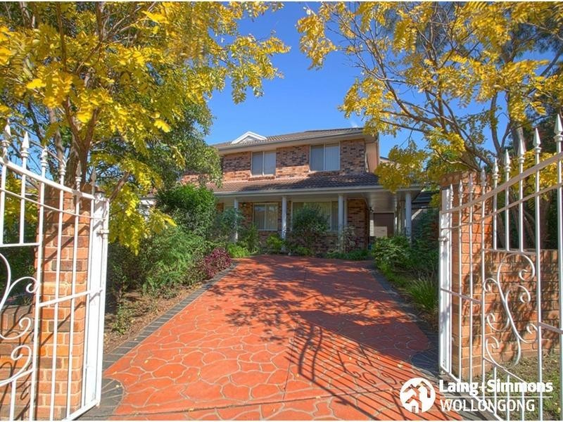 10 Melinda Grove, Lake Heights NSW 2502