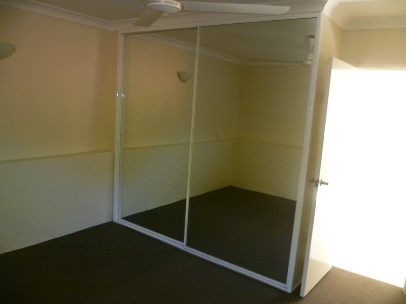 2/9 Bent Street, Warrawong NSW 2502