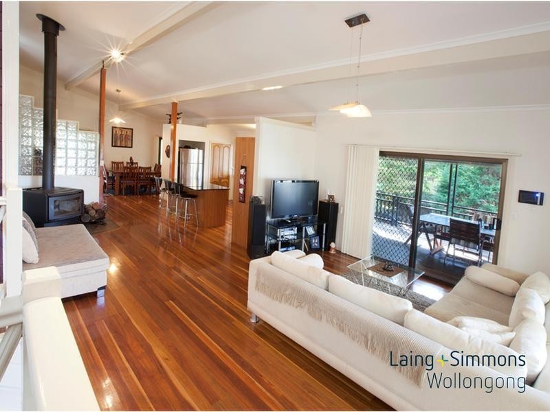 3 Tamarind Drive, Cordeaux Heights NSW 2526