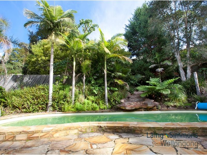 3 Tamarind Drive, Cordeaux Heights NSW 2526