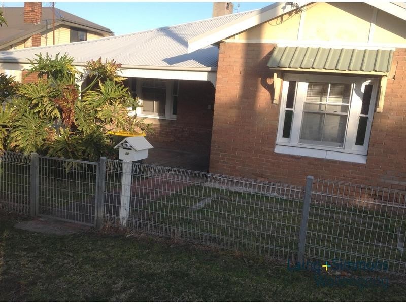 20 Lawarra Street, Port Kembla NSW 2505