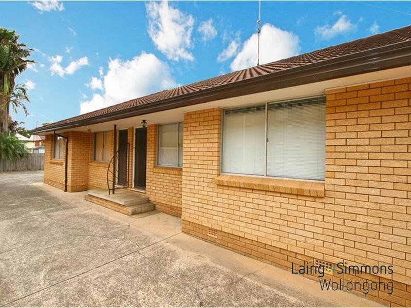 2/18 Lendine Street, Barrack Heights NSW 2528