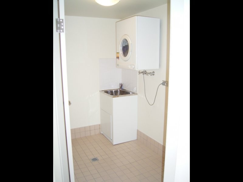 2/313 Crown Street, Wollongong NSW 2500