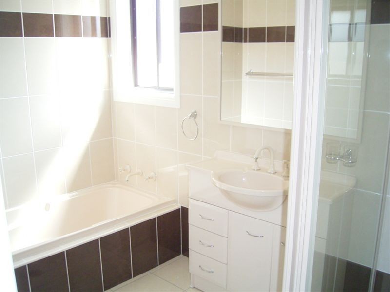 3/8 Mackie Street, Coniston NSW 2500