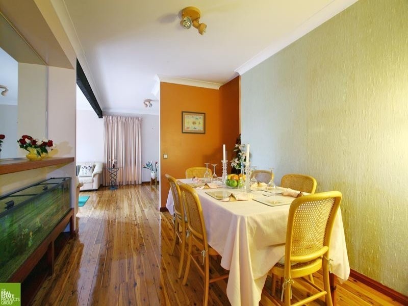 25 Kooranga Crescent, Cordeaux Heights NSW 2526