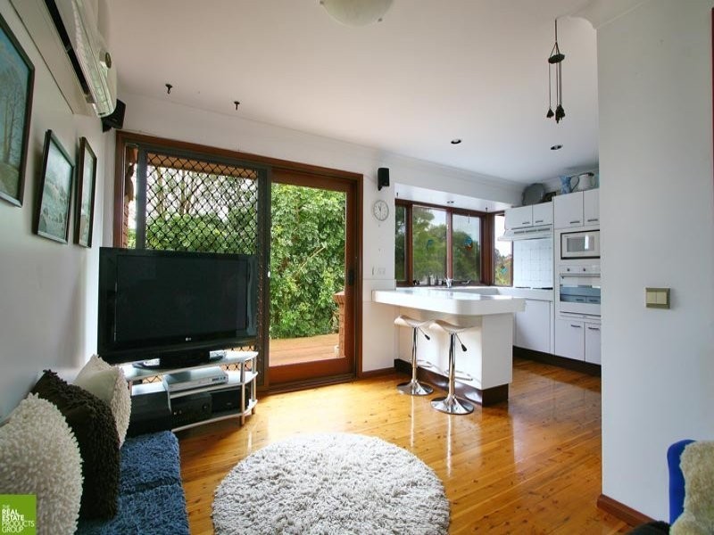 25 Kooranga Crescent, Cordeaux Heights NSW 2526